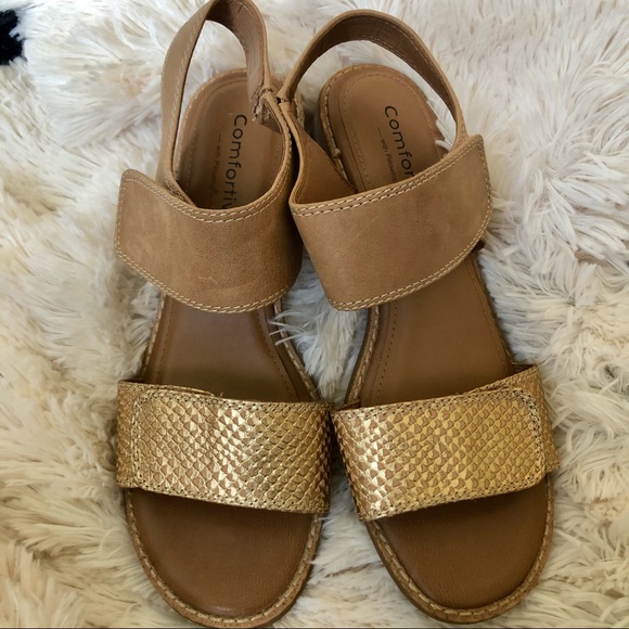Comfortiva | Shoes | Comfortiva Baja Tangold Sandal Size 8 | Poshmark